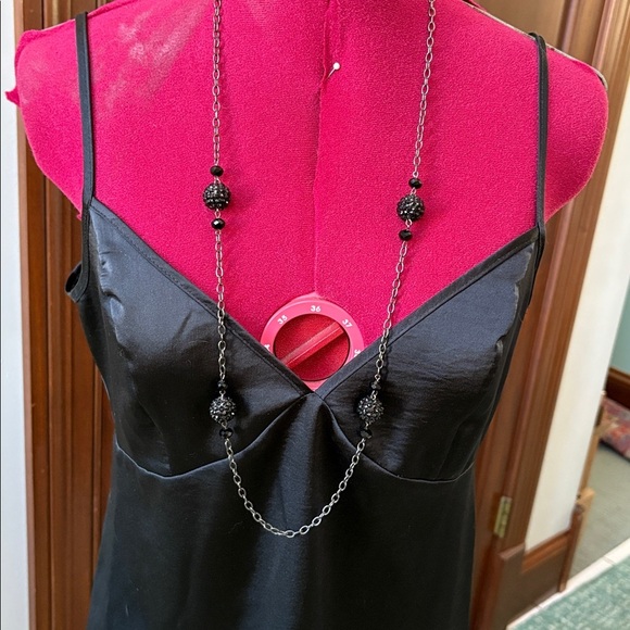 Forever 21 black dress lingerie mini
Open back spaghetti strap V-neck
Size M - Picture 5 of 13